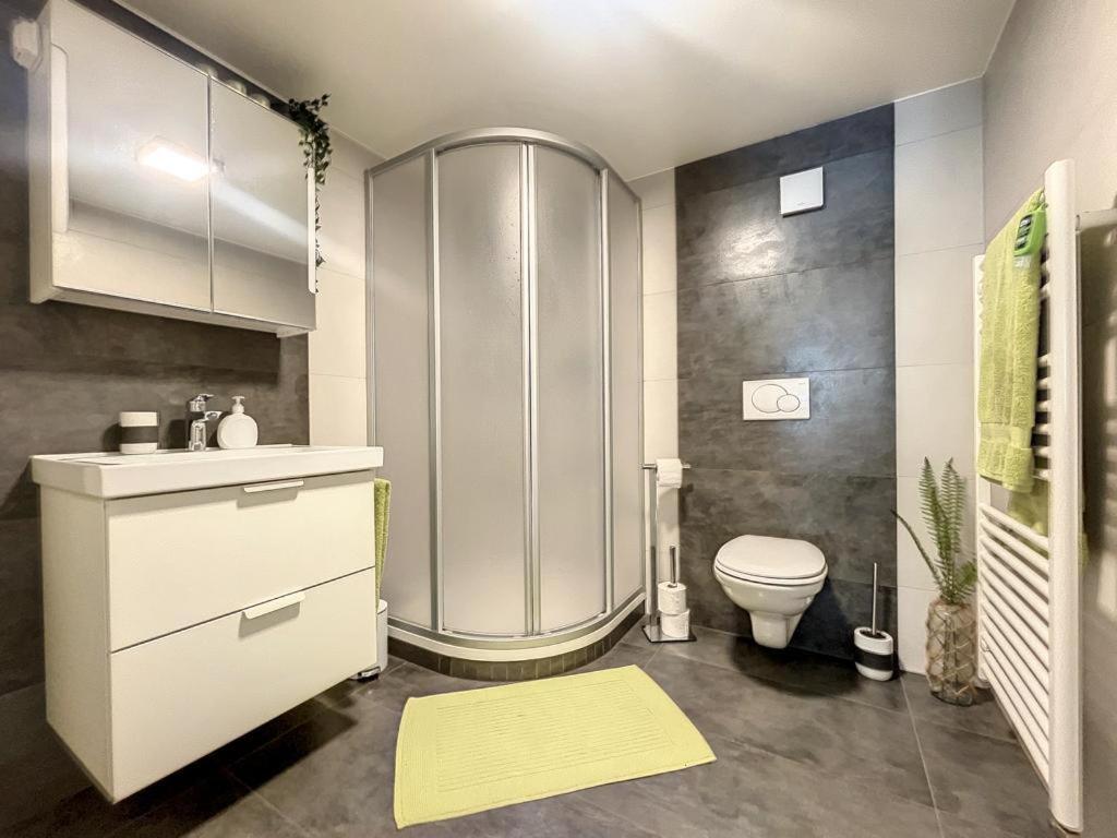 Appartement Moderne Avec Terrasse Et Piscine A Chatel Sur Bex Bagian luar foto